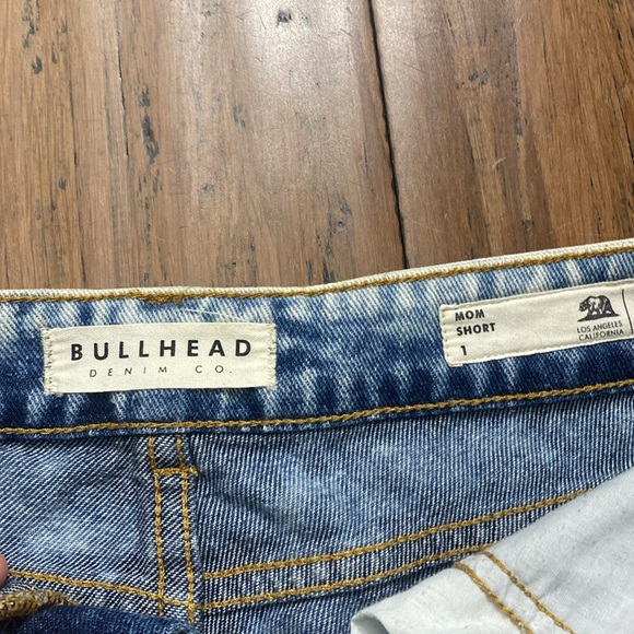 Bullhead Distressed Shorts - Picture 3 of 3